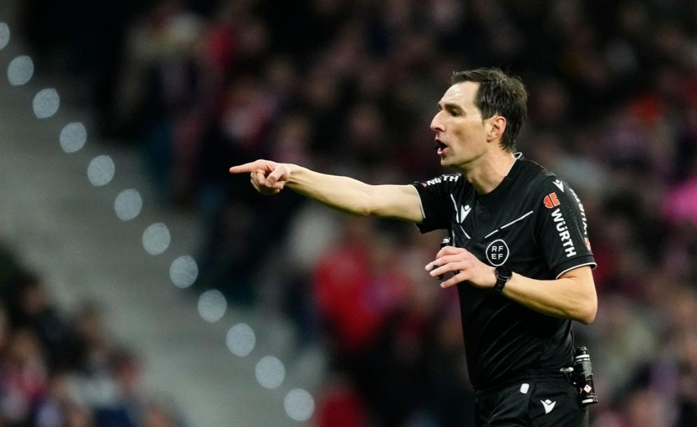 爱游戏在线-国际比赛日休斯敦火箭扳平良机——国王杯节点到来，质疑声仍在，轮换策略成焦点的简单介绍