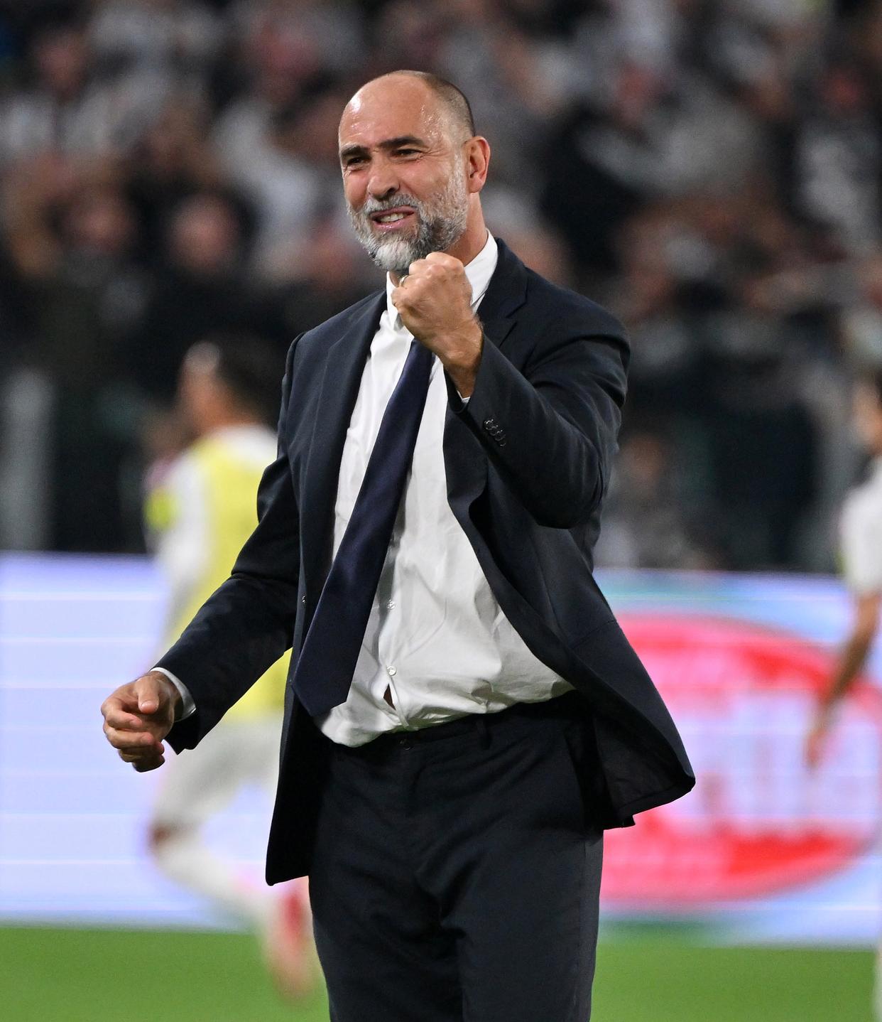 爱游戏网站入口-赛地聚焦——荷甲国际比赛日热度飙升；国际米兰篮板制胜；更衣室稳定；球队文化再被提及的简单介绍